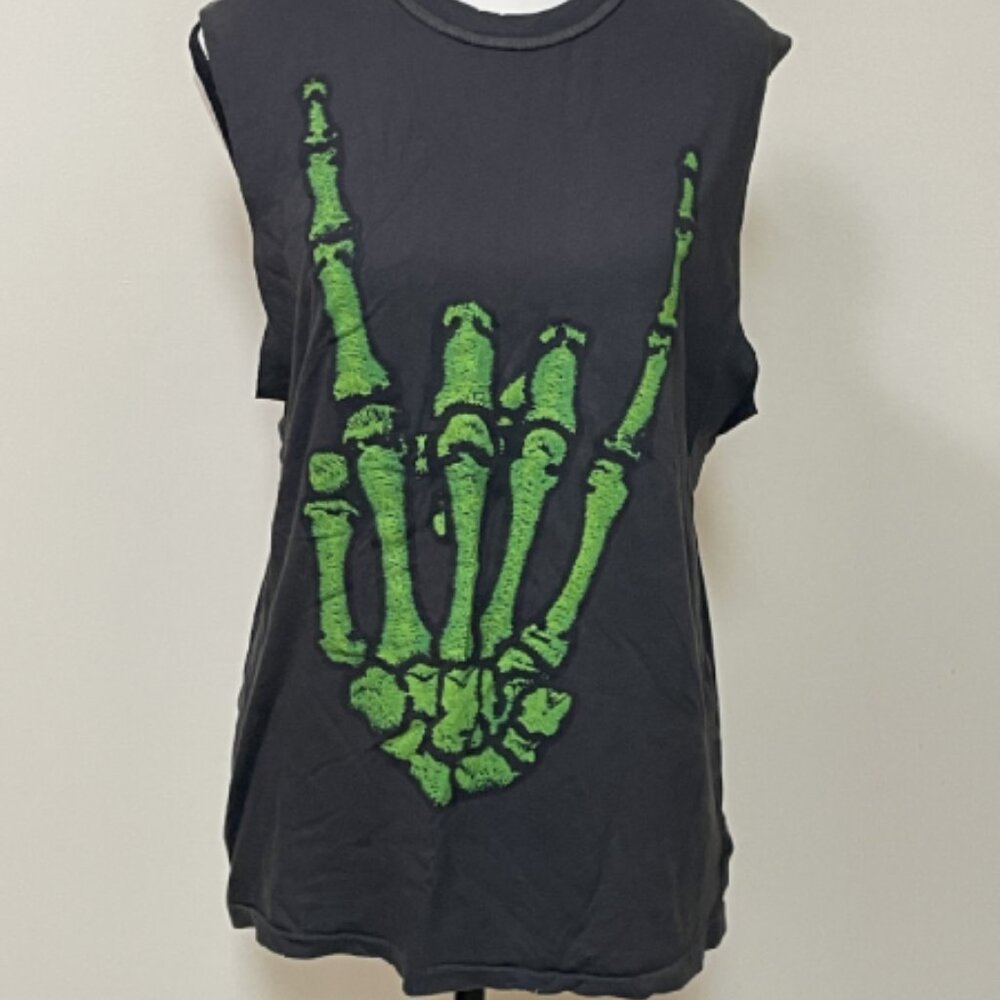 SOLD‼️‼️UNIF gray and green skeleton hand muscle tee/tank